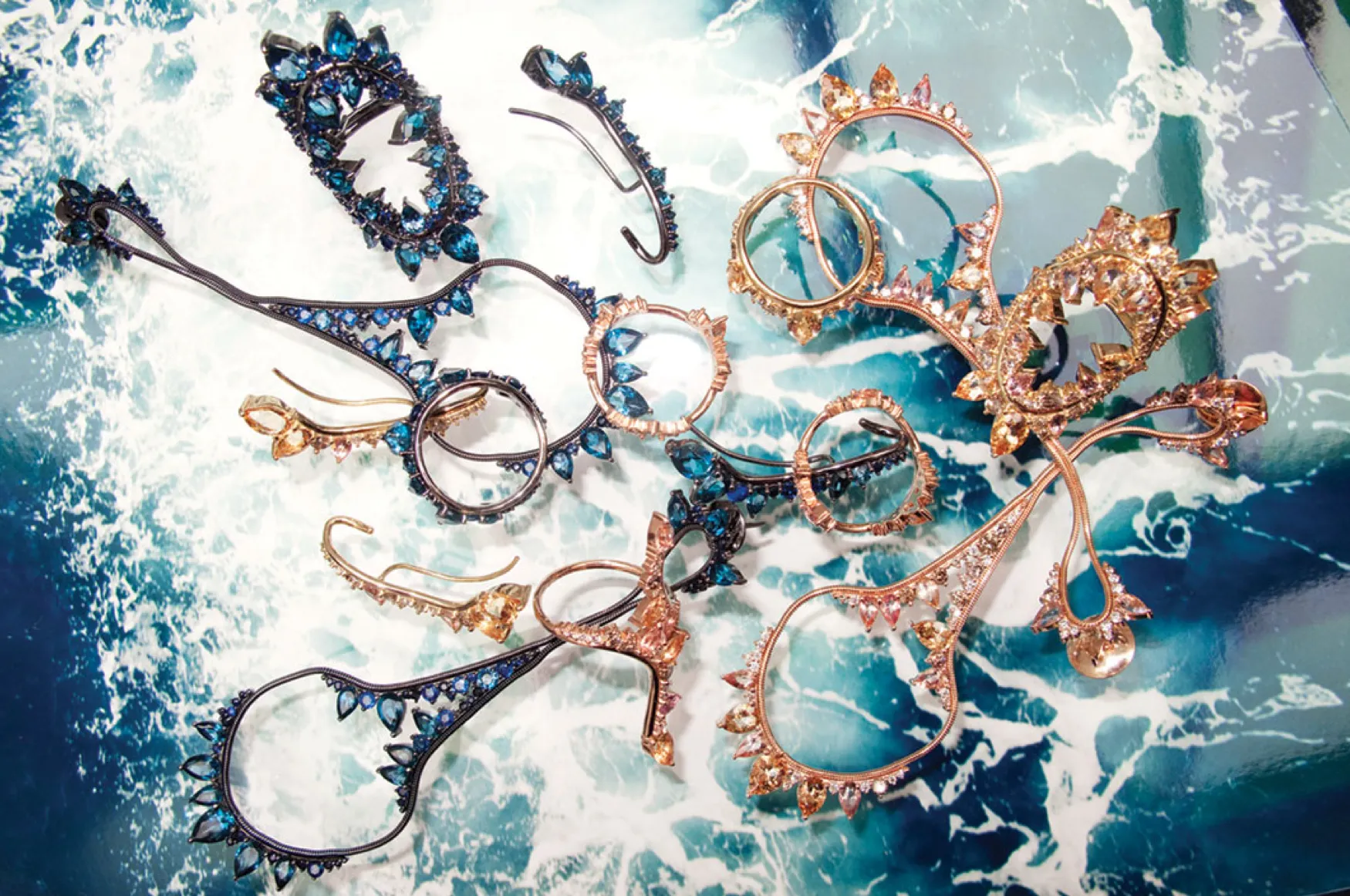 Electric Necklace by Fernando Jorge