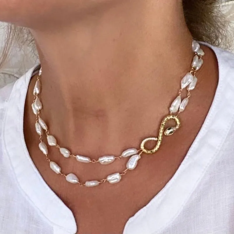 Pearl Necklace with Serpent