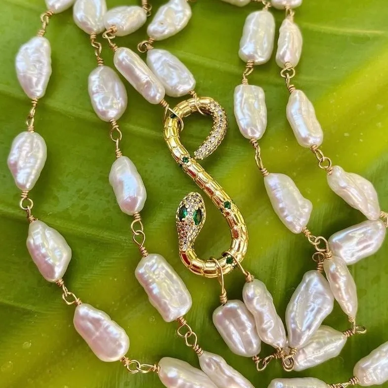 Pearl Necklace with Serpent