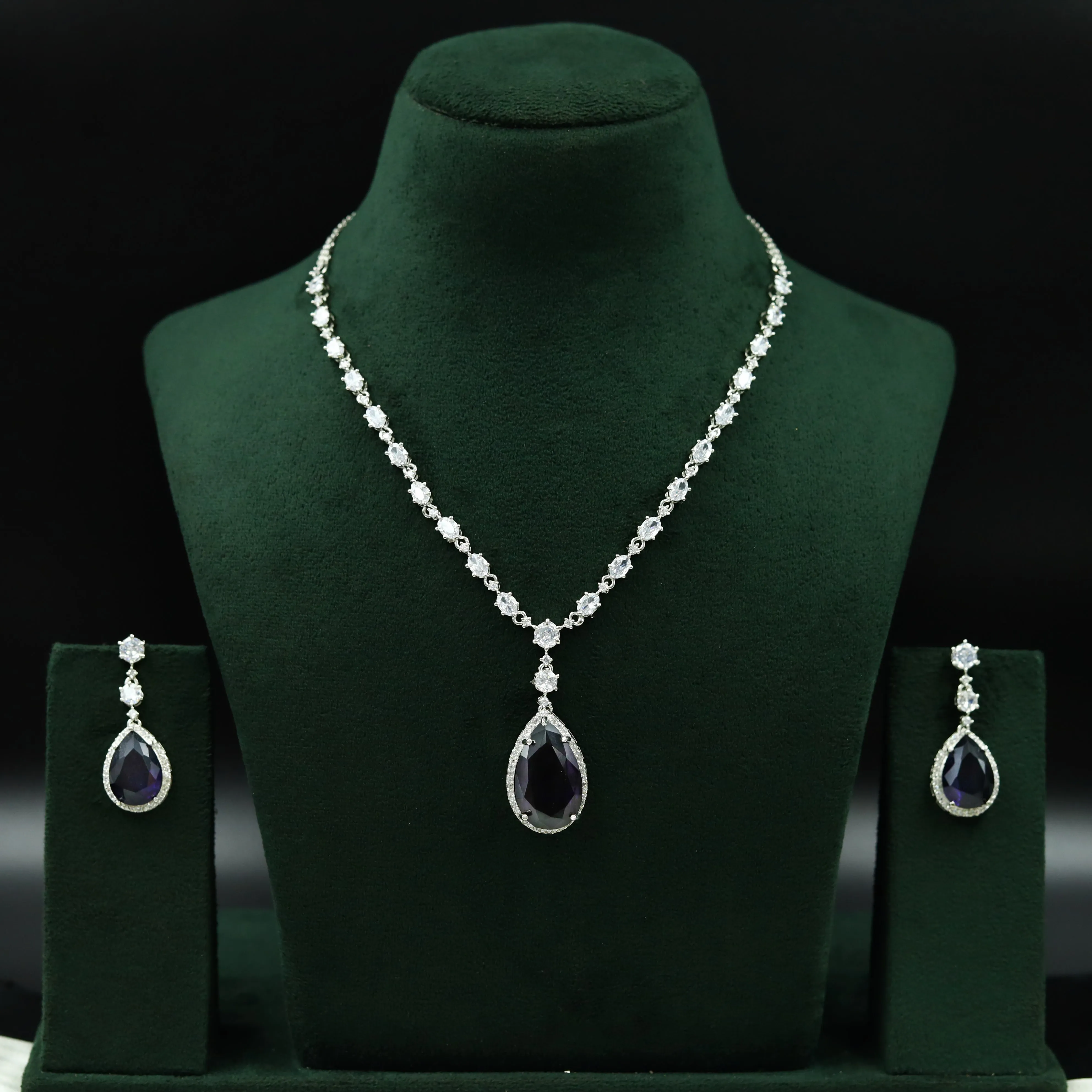 Round Neck Zircon/AD Necklace Set 12544-28
