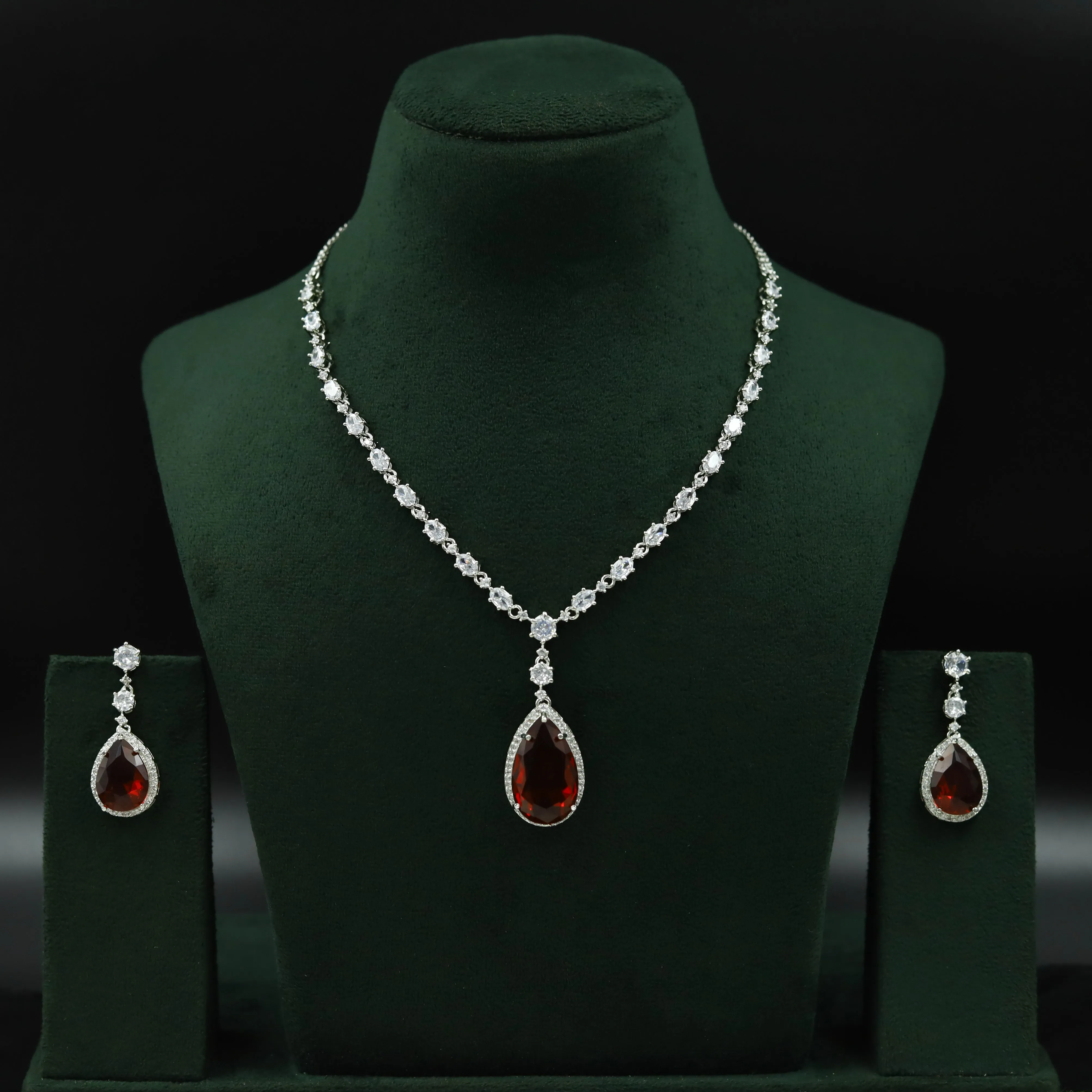 Round Neck Zircon/AD Necklace Set 12544-28