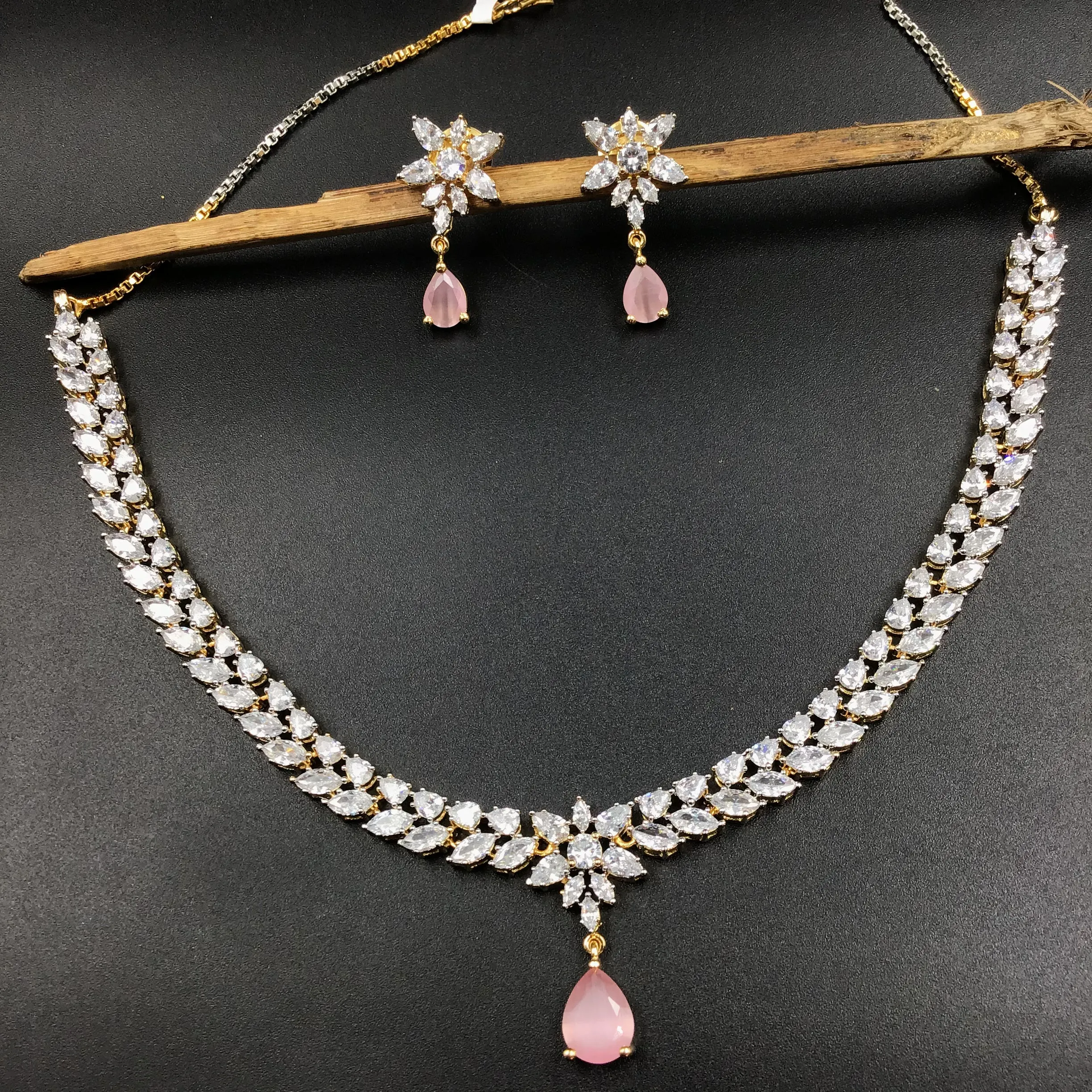 Round Neck Zircon/AD Necklace Set 6198-08
