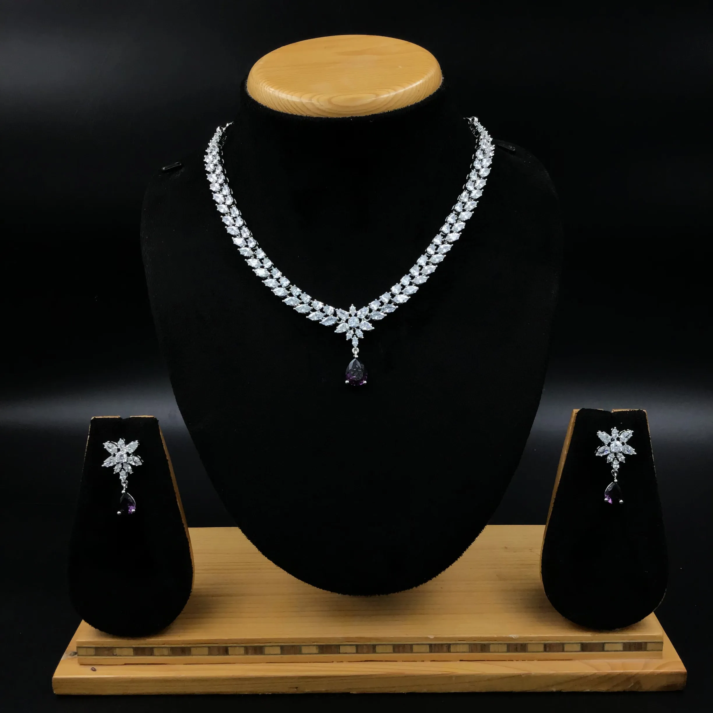 Round Neck Zircon/AD Necklace Set 6198-08