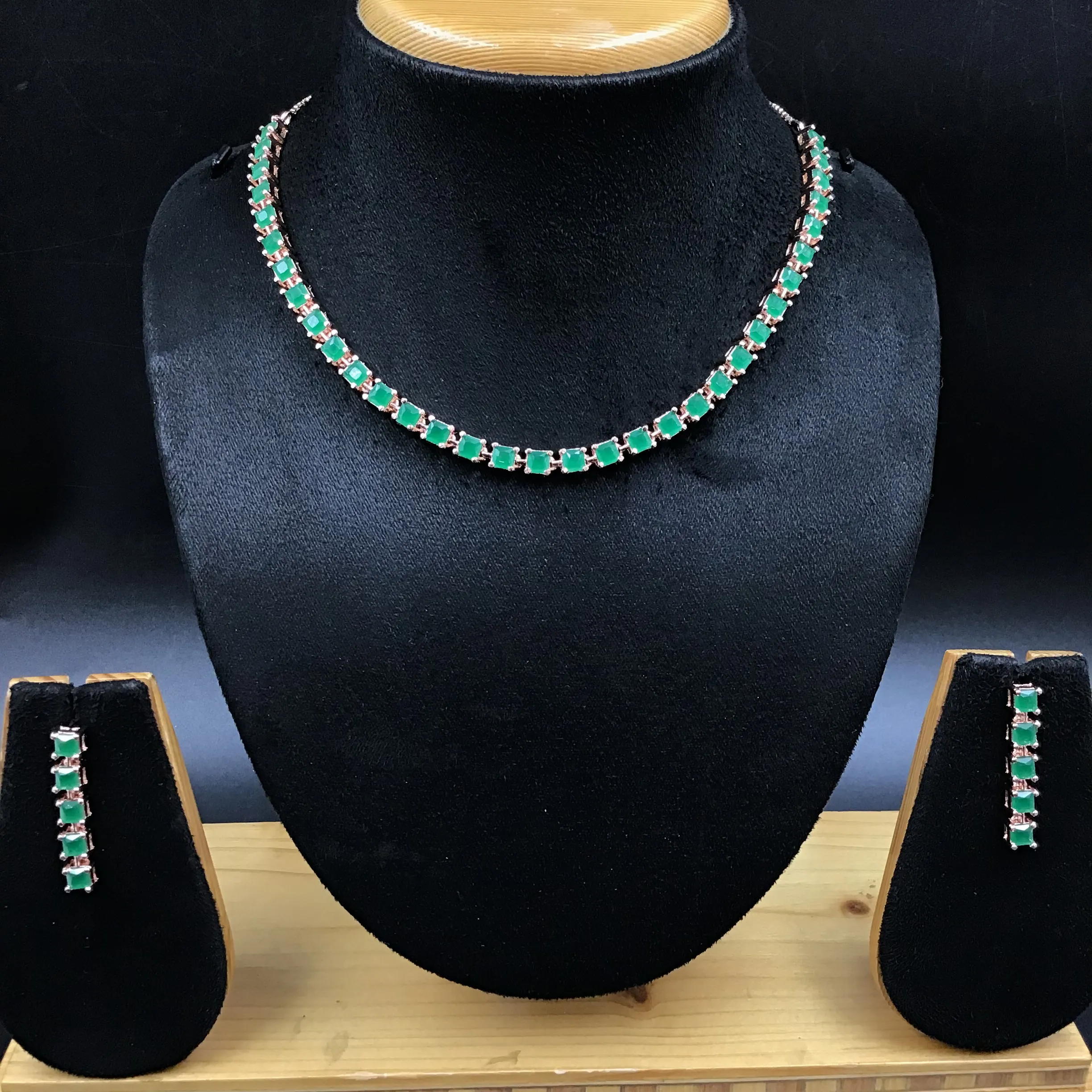 Round Neck Zircon/AD Necklace Set 6201-08